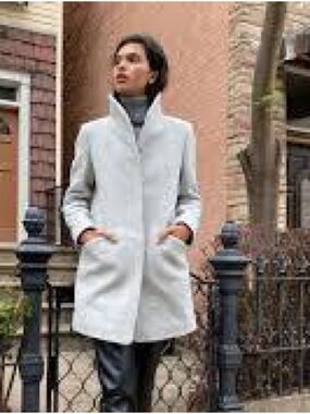 Wilfred Light Gray Trench Coat